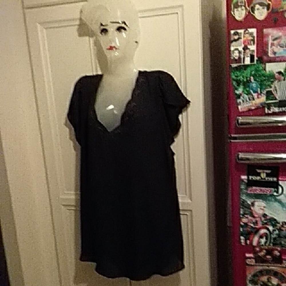 Torrid Black Flutter Sleeve Blouse Sz 4